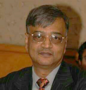 Dr Mahesh Chandra